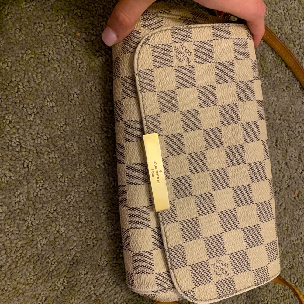 LV favorite pm!